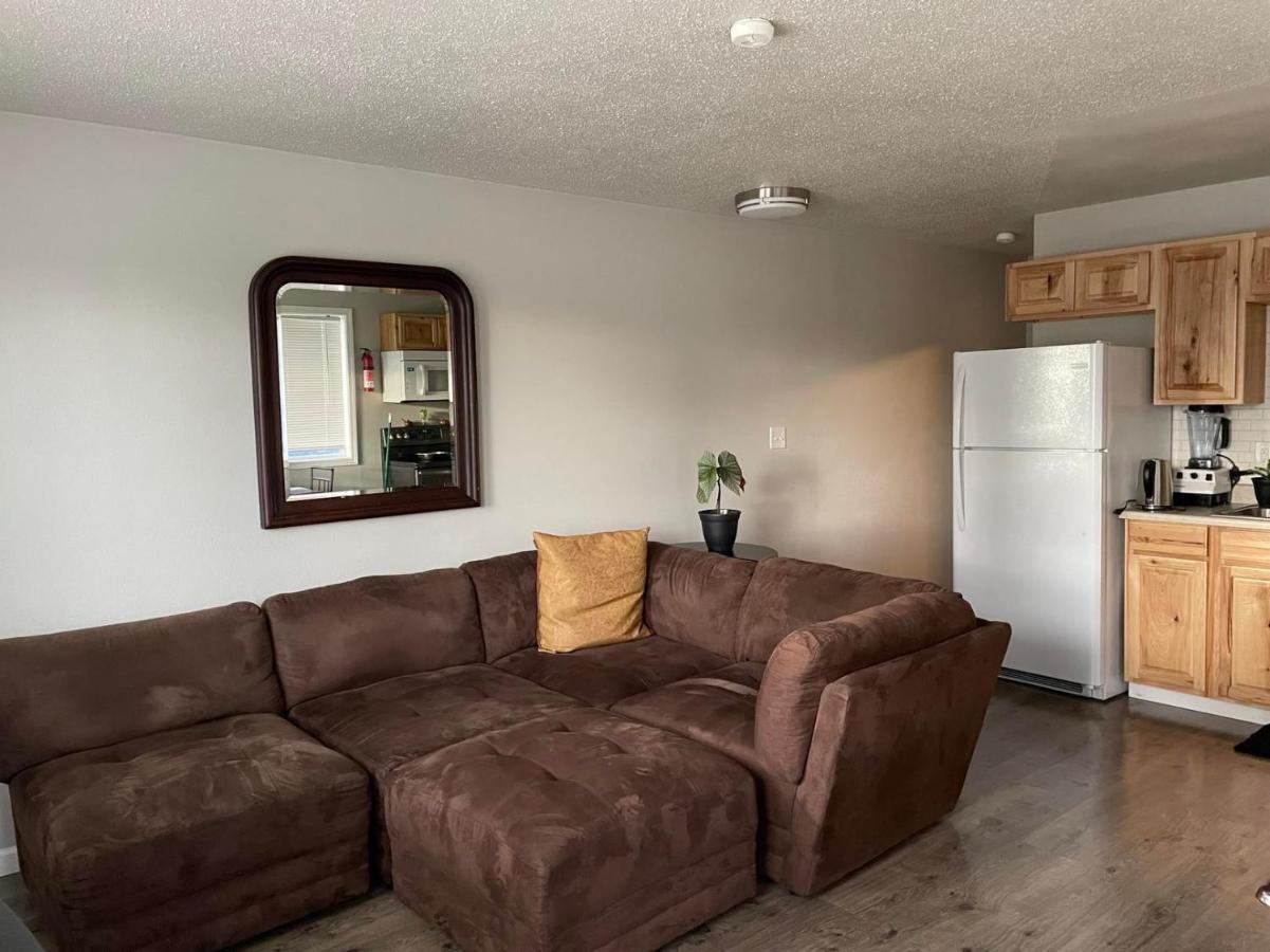 Nightshade Bnb Anchorage Ngoại thất bức ảnh
